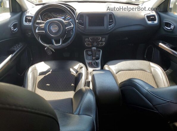3C4NJDBB1LT138257 2020 JEEP COMPASS Gray Dashboard view