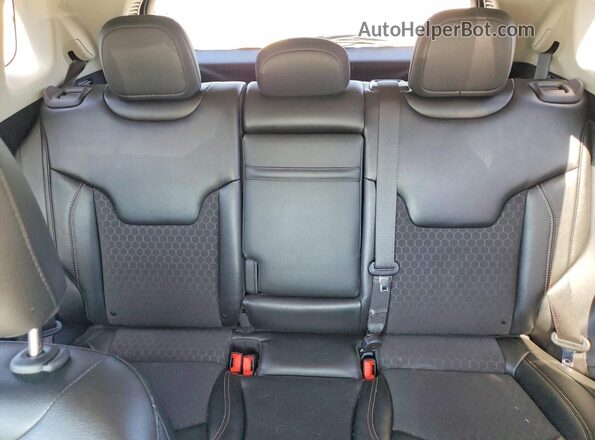 3C4NJDBB1LT138257 2020 JEEP COMPASS Gray Rear seats view