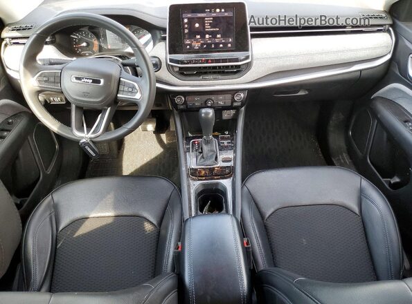 3C4NJDBB1NT121185 2022 JEEP COMPASS Silver Առջևի վահանակի տեսք