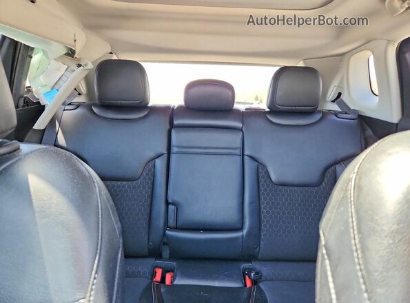 3C4NJDBB2HT636314 2017 JEEP COMPASS Gray Rear seats view