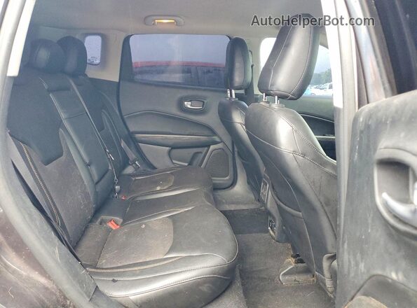 3C4NJDBB2JT155033 2018 JEEP COMPASS Угольный Вид задней части салона