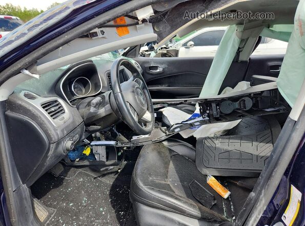 3C4NJDBB2JT178876 2018 JEEP COMPASS Синий Вид салона спереди