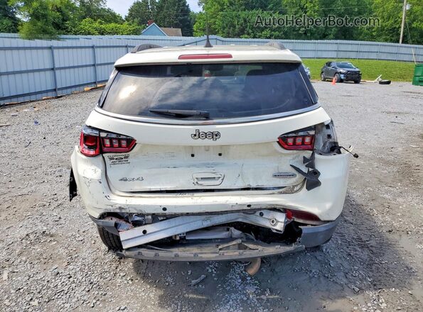 3C4NJDBB2JT206174 2018 JEEP COMPASS White Вид ззаду