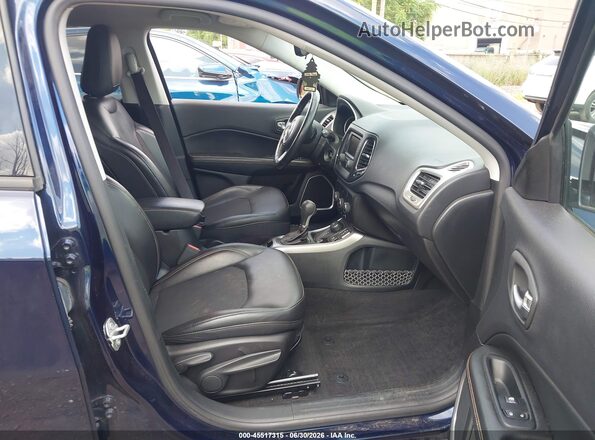 3C4NJDBB2JT270294 2018 JEEP COMPASS Dark Blue Вид салона спереди
