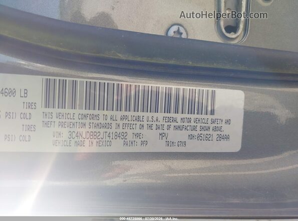 3C4NJDBB2JT418492 2018 JEEP COMPASS Green Engine compartment view