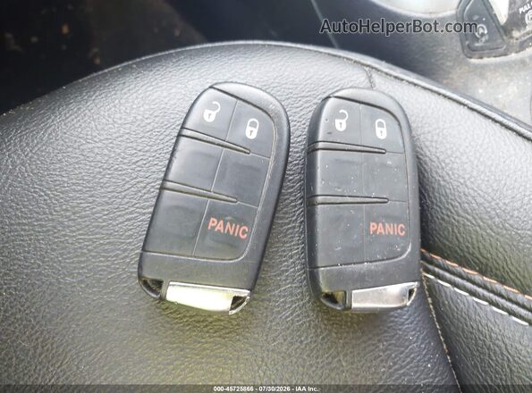 3C4NJDBB2JT418492 2018 JEEP COMPASS Green Dashboard view