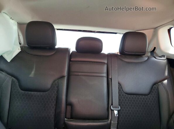 3C4NJDBB2JT433834 2018 JEEP COMPASS Red Vista de los asientos traseros