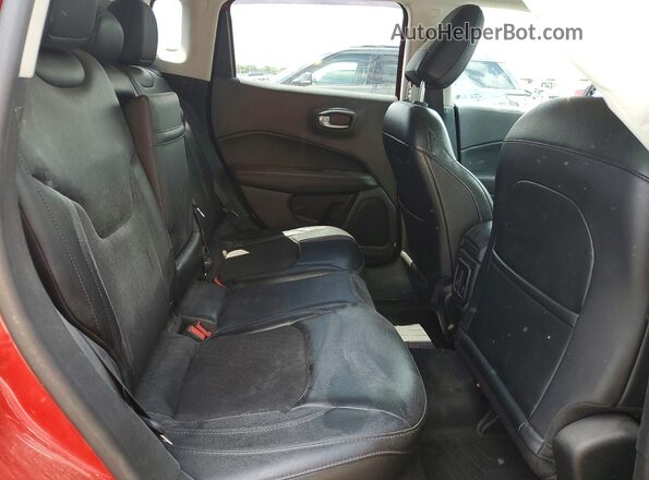 3C4NJDBB2JT433834 2018 JEEP COMPASS Red Vista interior trasera