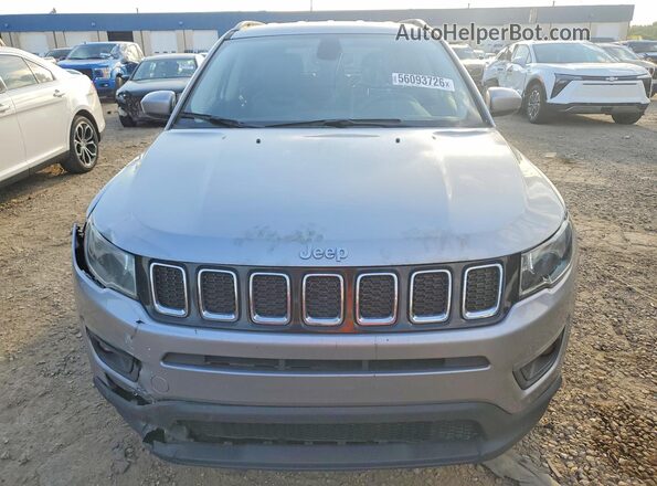 3C4NJDBB2JT434529 2018 JEEP COMPASS Серебряный Вид спереди