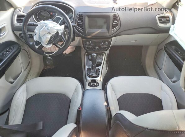 3C4NJDBB2JT484881 2018 JEEP COMPASS Black Вид панелі приладів