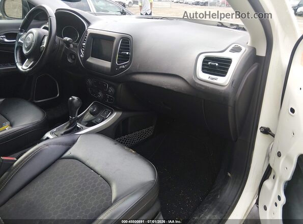3C4NJDBB2KT839386 2019 JEEP COMPASS White Սալոնի դիմացի տեսք