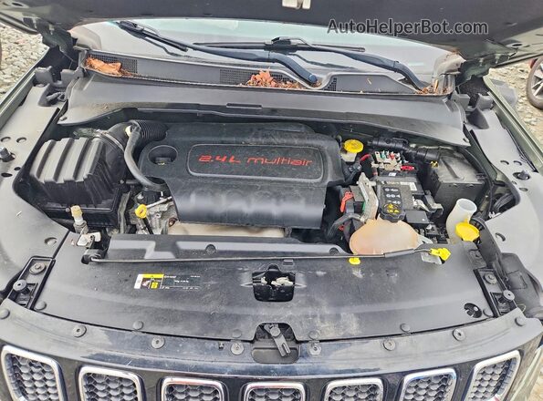 3C4NJDBB2LT153799 2020 JEEP COMPASS Green Engine compartment view