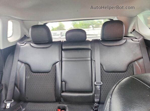 3C4NJDBB2LT153799 2020 JEEP COMPASS Green Rear seats view