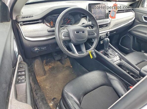 3C4NJDBB2NT177166 2022 JEEP COMPASS Белый Вид панели приборов