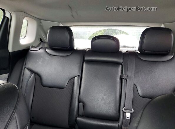 3C4NJDBB2NT177166 2022 JEEP COMPASS Белый Вид задних сидений