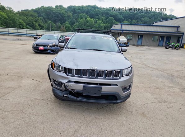 3C4NJDBB3HT651338 2017 JEEP COMPASS Silver Front view
