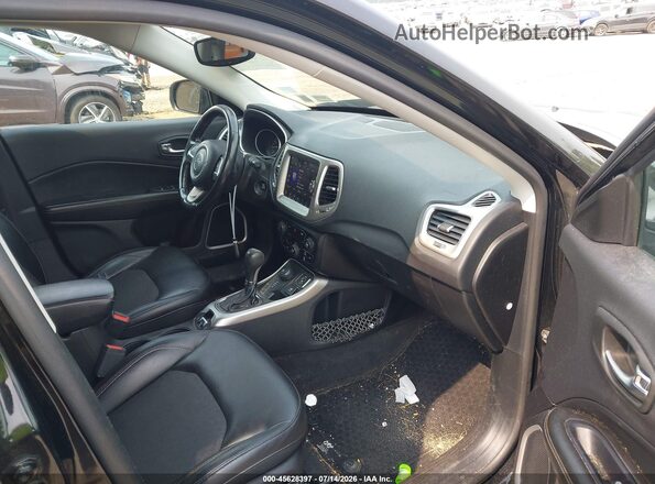 3C4NJDBB3JT270658 2018 JEEP COMPASS Black Front interior view