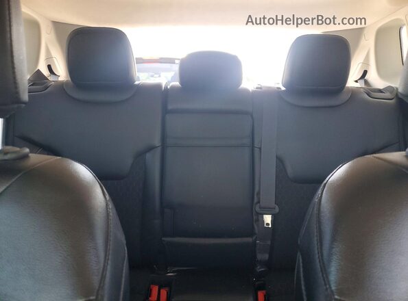 3C4NJDBB3JT360862 2018 JEEP COMPASS Gray Widok tylnych siedzeń