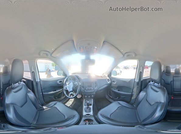 3C4NJDBB3JT360862 2018 JEEP COMPASS Gray Widok wnętrza 360 stopni