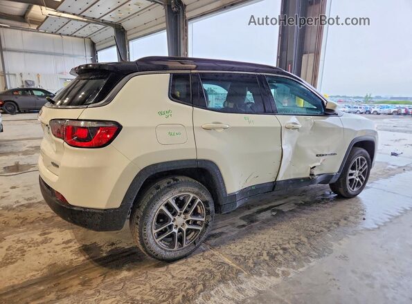 3C4NJDBB3KT599264 2019 JEEP COMPASS White Rear right