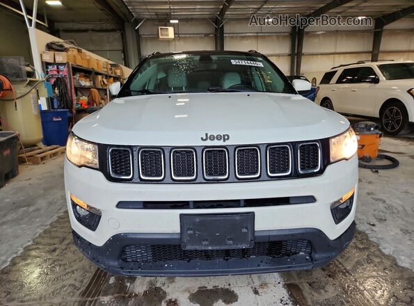 3C4NJDBB3KT599264 2019 JEEP COMPASS White Front view