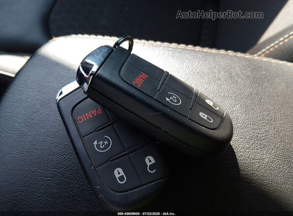 3C4NJDBB3LT115952 2020 JEEP COMPASS Black Вид панелі приладів