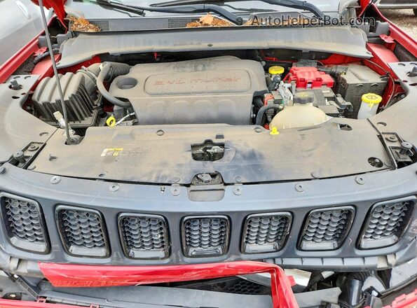 3C4NJDBB3MT518864 2021 JEEP COMPASS Red Շարժիչի բաժամունքի տեսք