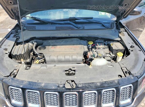 3C4NJDBB4JT103872 2018 JEEP COMPASS Black Engine compartment view