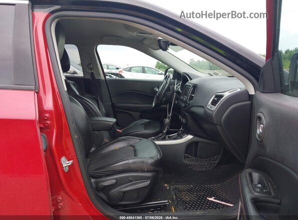 3C4NJDBB4JT178166 2018 JEEP COMPASS Красный Вид салона спереди