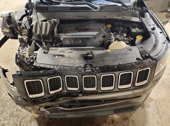 3C4NJDBB4JT457360 2018 JEEP COMPASS Серый Вид подкапотного пространства