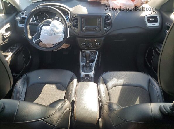 3C4NJDBB4JT479181 2018 JEEP COMPASS White Widok deski rozdzielczej