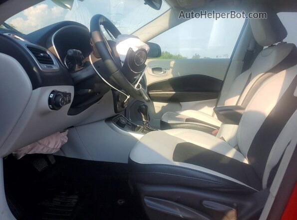 3C4NJDBB4LT104314 2020 JEEP COMPASS Red Front interior view