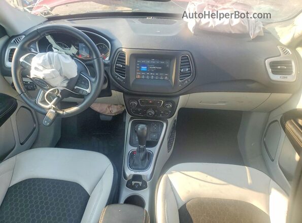 3C4NJDBB4LT104314 2020 JEEP COMPASS Red Dashboard view