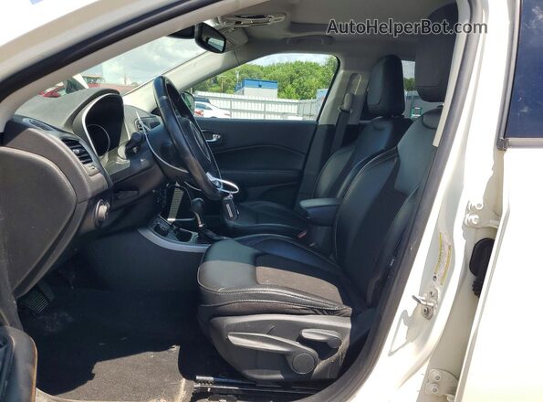 3C4NJDBB4LT251975 2020 JEEP COMPASS White Widok wnętrza z przodu