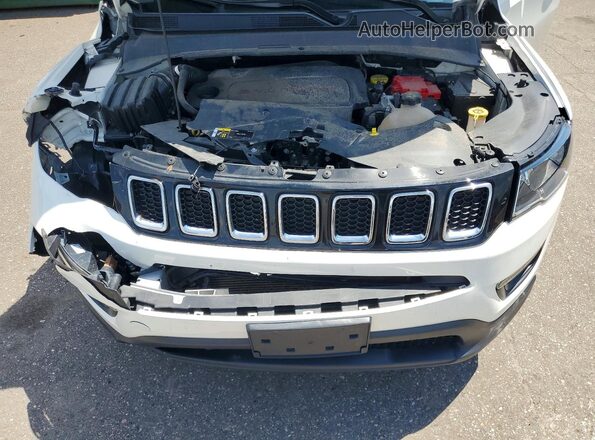 3C4NJDBB4LT251975 2020 JEEP COMPASS White Widok komory silnika