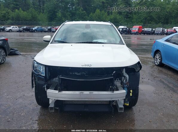 3C4NJDBB4MT540307 2021 JEEP COMPASS White Widok wnętrza z tyłu