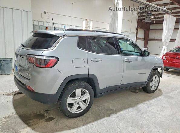 3C4NJDBB4NT181798 2022 JEEP COMPASS Silver Rear right