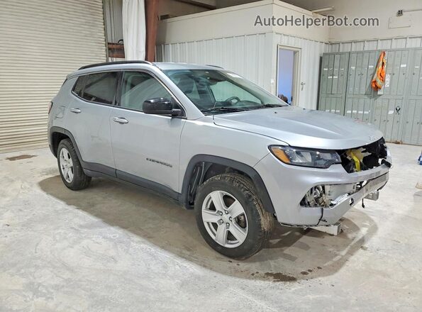 3C4NJDBB4NT181798 2022 JEEP COMPASS Silver Front right