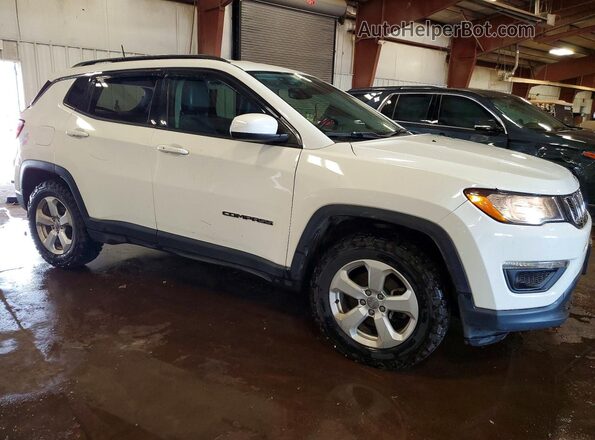 3C4NJDBB5JT192660 2018 JEEP COMPASS White Front right