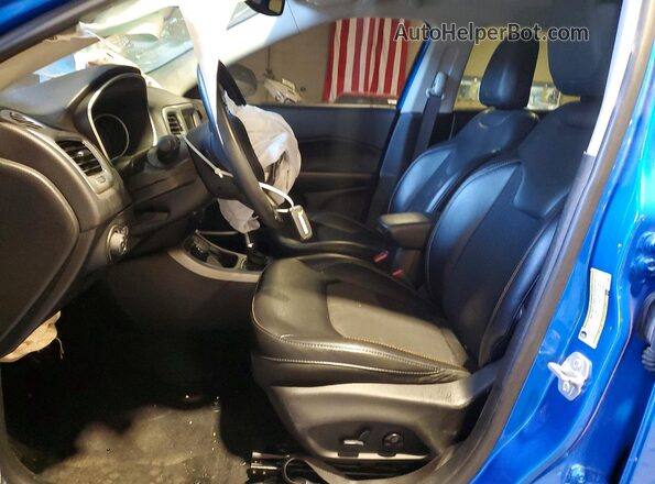 3C4NJDBB5JT359843 2018 JEEP COMPASS Blue Front interior view