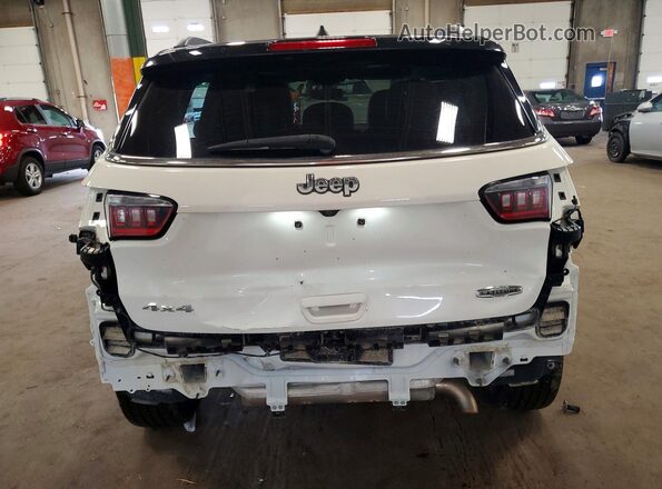3C4NJDBB5JT478895 2018 JEEP COMPASS White Вид ззаду