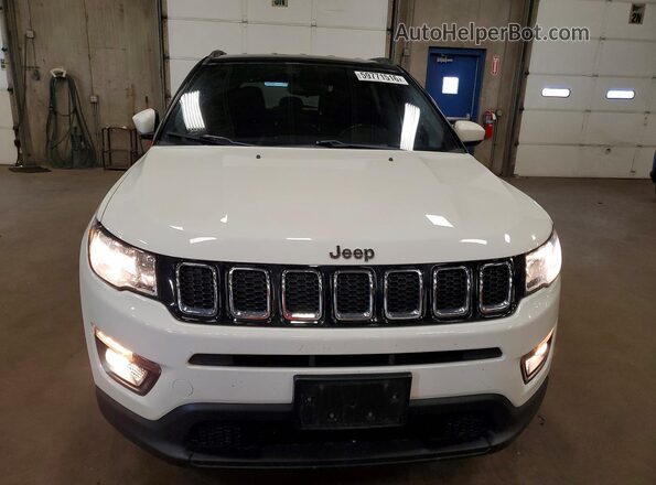 3C4NJDBB5JT478895 2018 JEEP COMPASS White Вид спереду