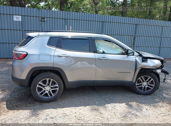 3C4NJDBB5LT129819 2020 JEEP COMPASS Серебряный Вид задней части салона