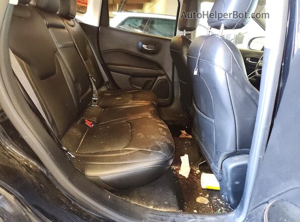 3C4NJDBB6JT162261 2018 JEEP COMPASS Black Rear interior view