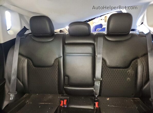 3C4NJDBB6JT162261 2018 JEEP COMPASS Black Rear seats view