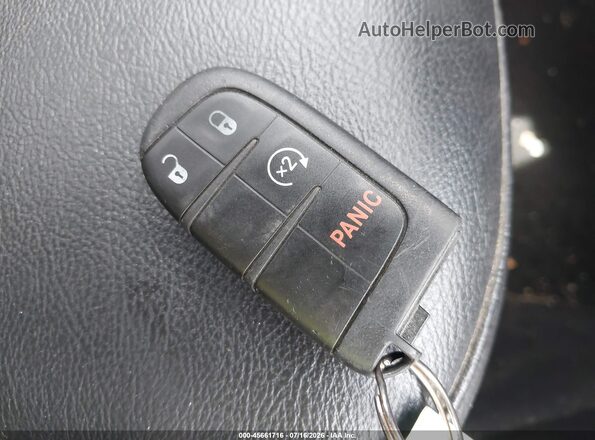 3C4NJDBB6JT413912 2018 JEEP COMPASS Черный Вид панели приборов