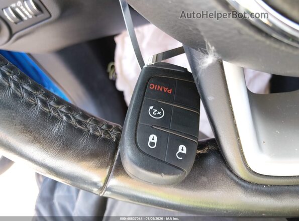 3C4NJDBB6KT629826 2019 JEEP COMPASS Blue Vista del salpicadero