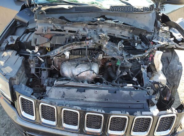3C4NJDBB6KT761064 2019 JEEP COMPASS Charcoal Engine compartment view