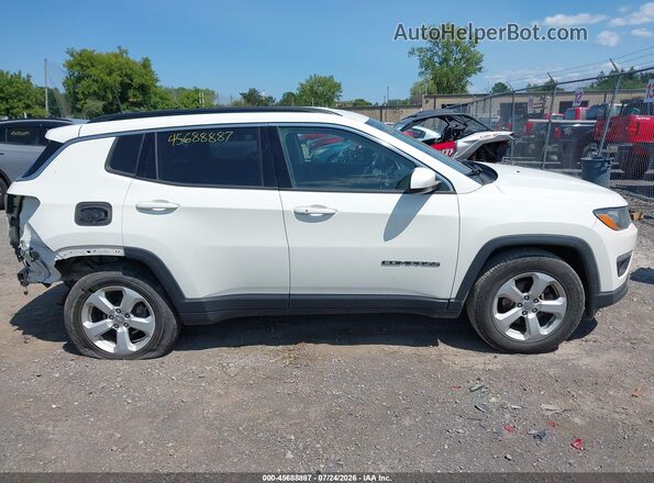 3C4NJDBB7JT111609 2018 JEEP COMPASS White Սալոնի 360 աստիճան տեսք