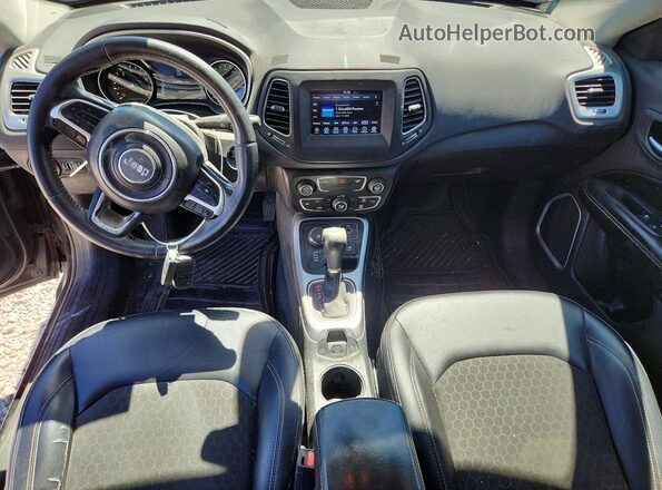 3C4NJDBB7JT114767 2018 JEEP COMPASS Black Dashboard view